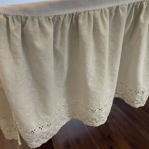 Levinsohn Embroidered Eyelet Dust Ruffle Bed Skirt Queen Ecru Split Corners 16"